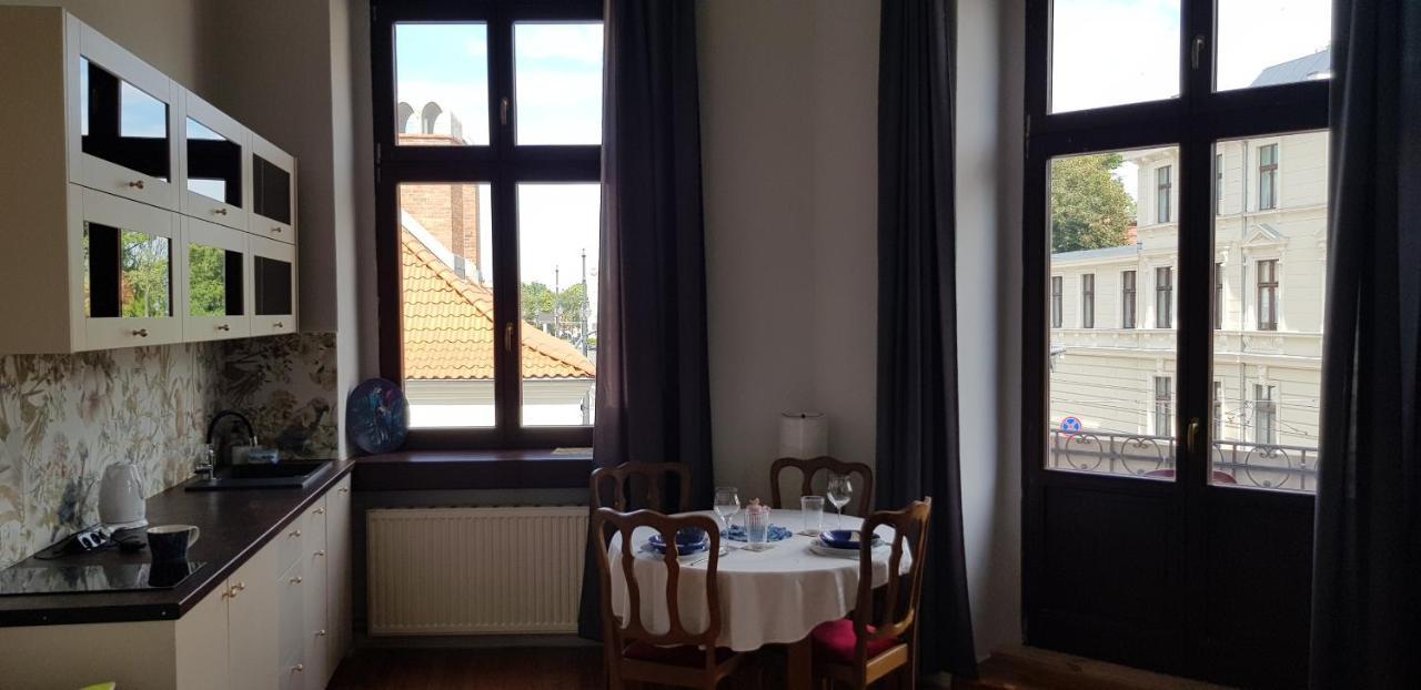 Astronomiczny Apartament , Mieszkanie 2 Pokojowe. Parking. Торунь Экстерьер фото